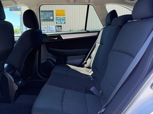 Used 2018 Subaru Outback 2.5i Premium AWD/4WD image 20