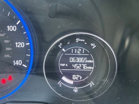 Used 2022 Honda HR-V LX image 11