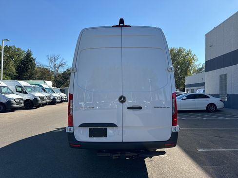 New 2025 Mercedes-Benz Sprinter 3500 image 4