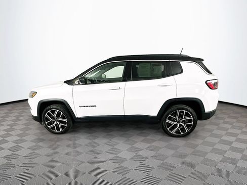 Certified 2025 Jeep Compass Limited AWD/4WD image 6