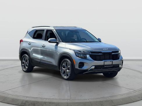 Used 2024 Kia Seltos S AWD/4WD image 1