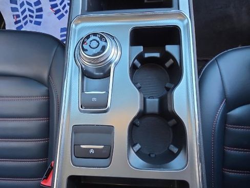 Certified 2022 Ford Edge SEL w/ Sport Appearance Package image 19