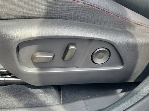 Used 2026 Chevrolet Equinox RS FWD image 16