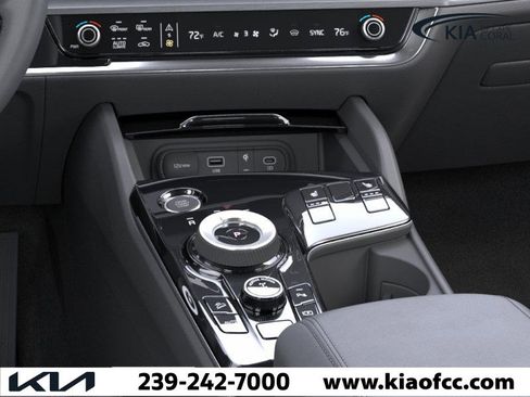 New 2025 Kia Sportage EX image 23