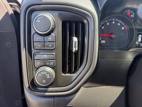 Used 2020 Chevrolet Silverado 1500 Custom Trail Boss w/ Custom Convenience Package AWD/4WD image 23