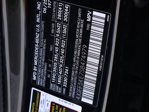 Used 2025 Mercedes-Benz GLS 450 4MATIC image 26