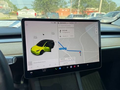 Used 2021 Tesla Model Y Long Range AWD/4WD image 17