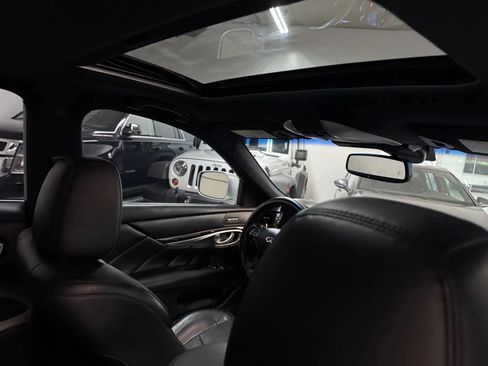 Used 2014 INFINITI Q70 3.7 w/ Premium Package RWD image 18
