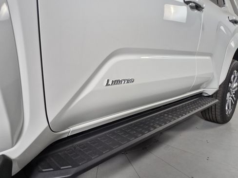 New 2026 Toyota 4Runner Limited AWD/4WD image 12