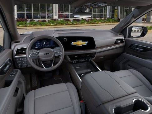 New 2026 Chevrolet Suburban Z71 AWD/4WD image 15