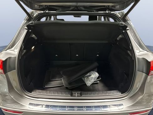 Used 2022 Mercedes-Benz GLA 250 4MATIC image 9
