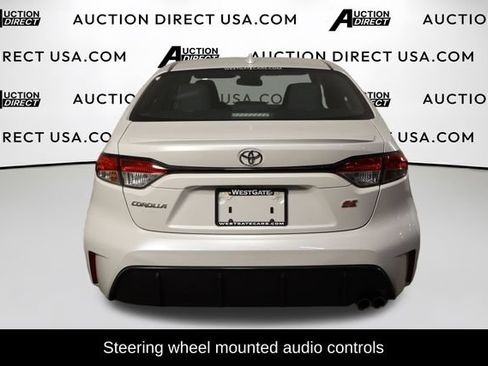 Used 2023 Toyota Corolla SE FWD image 3