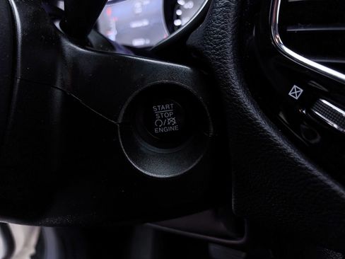 Used 2019 Jeep Compass Limited FWD image 14