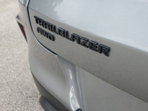 Used 2023 Chevrolet TrailBlazer RS AWD/4WD image 6