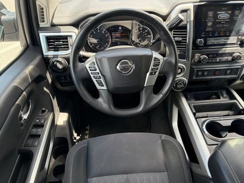 Used 2021 Nissan Titan SV w/ SV Convenience Package AWD/4WD image 36