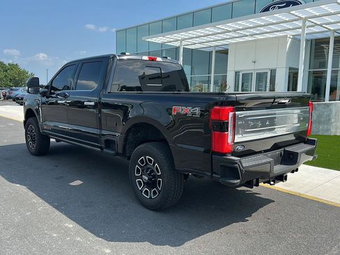 Used 2024 Ford F250 Platinum AWD/4WD image 7