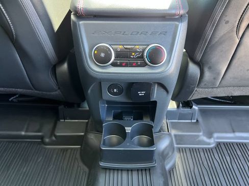 Used 2025 Ford Explorer ST AWD/4WD image 37