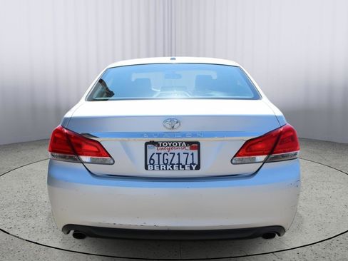 Used 2011 Toyota Avalon FWD image 7