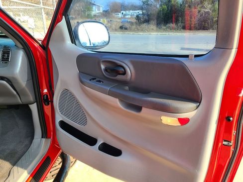 Used 1999 Ford F150 2WD SuperCab image 13