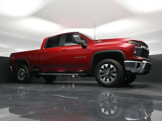 Used 2024 Chevrolet Silverado 3500 LT w/ Convenience Package AWD/4WD image 57