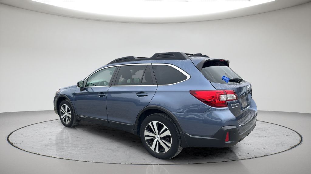 Used 2018 Subaru Outback 2.5i Limited AWD/4WD image 9