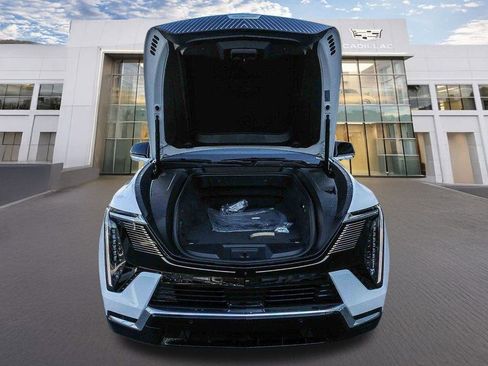 New 2025 Cadillac Escalade IQ Luxury 1 image 29