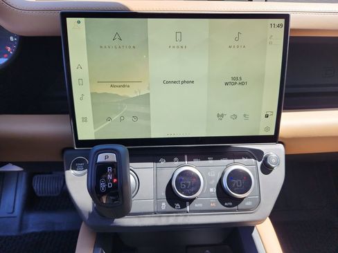 Used 2026 Land Rover Defender 110 S AWD/4WD image 15