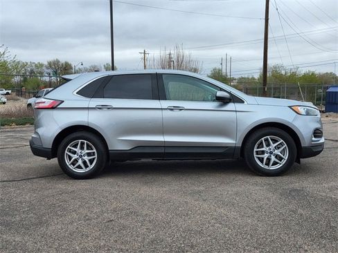Used 2022 Ford Edge SEL image 2