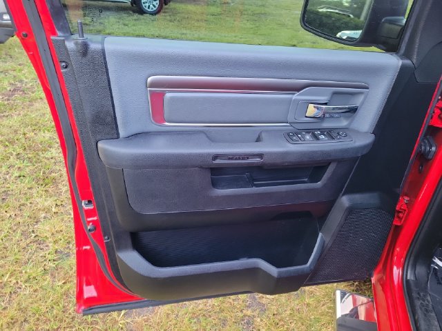 Used 2021 RAM 1500 Classic SLT RWD image 14