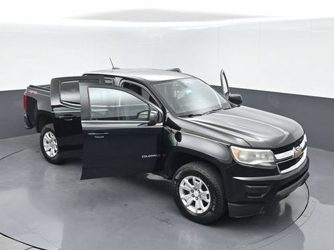 Used 2018 Chevrolet Colorado LT AWD/4WD image 52