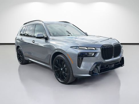 New 2027 BMW X7 xDrive40i w/ M Sport Package AWD/4WD image 1