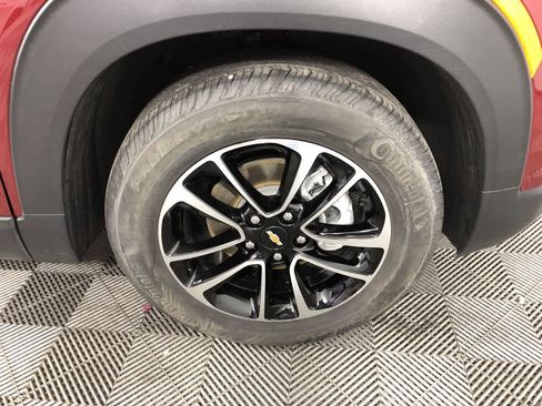 Used 2025 Chevrolet TrailBlazer LT image 10