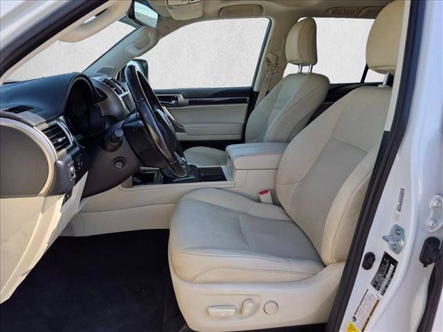 Used 2020 Lexus GX 460 Premium w/ Premium Package AWD/4WD image 16