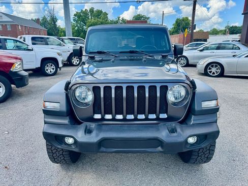 Used 2019 Jeep Wrangler Unlimited Sport S AWD/4WD image 9