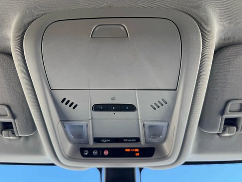 Used 2018 Chevrolet Equinox LT image 57