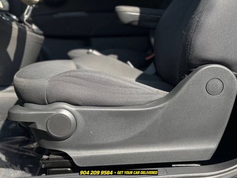 Used 2013 FIAT 500 Pop FWD image 15