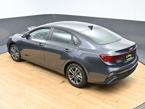 Used 2024 Kia Forte LXS FWD image 5