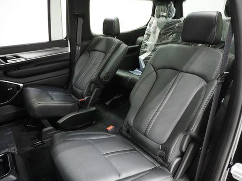 New 2026 Jeep Grand Wagoneer Limited image 15