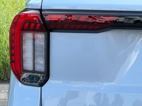 New 2026 Ford Explorer Active w/ Active Comfort Package AWD/4WD image 11