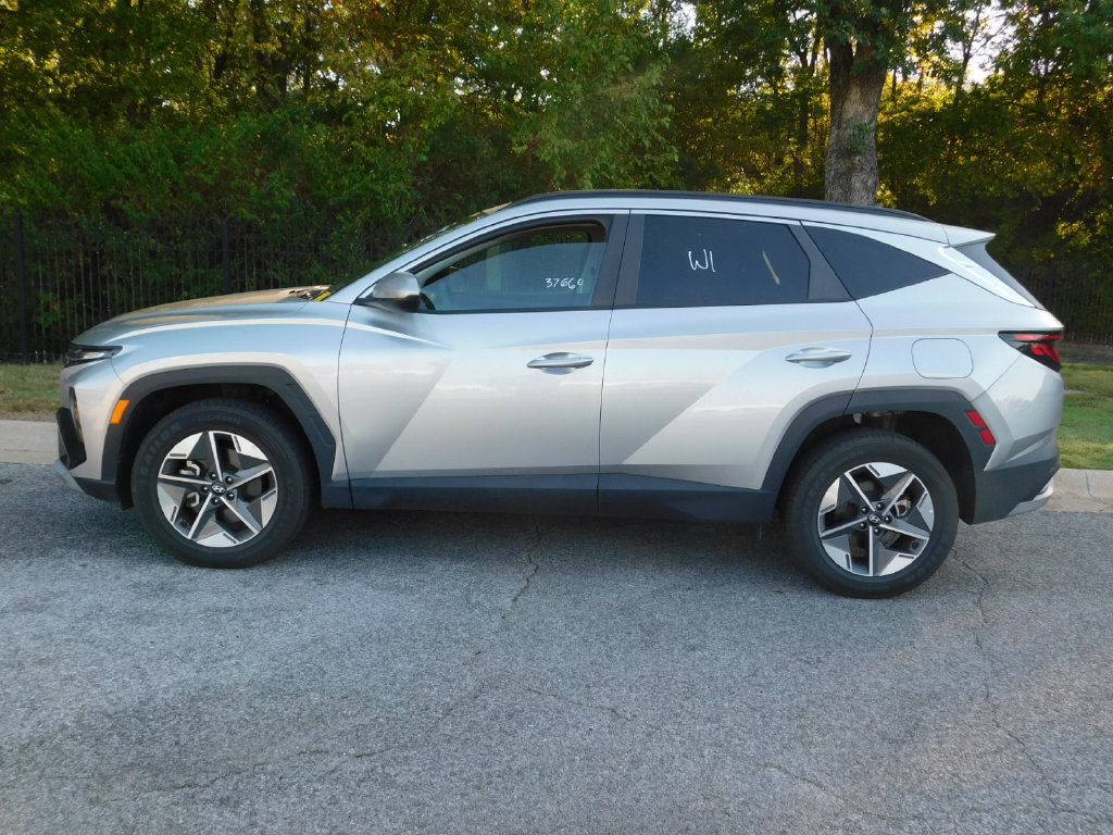 Used 2025 Hyundai Tucson SEL AWD/4WD image 8
