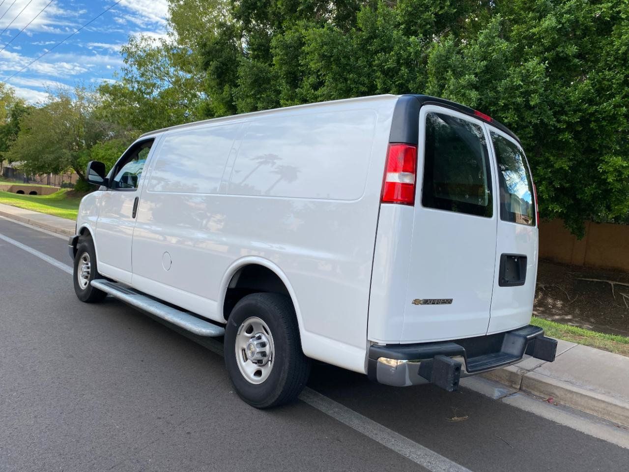 Used 2024 Chevrolet Express 2500 w/ Driver Convenience Package RWD image 48