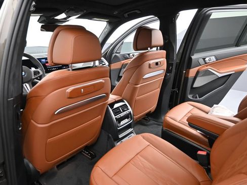 New 2027 BMW X7 M60i AWD/4WD image 30