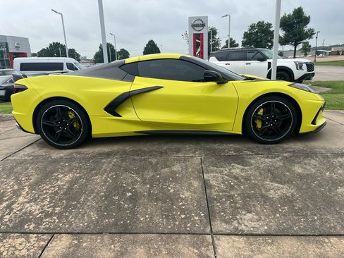 Used 2020 Chevrolet Corvette Stingray Premium Cpe w/ 3LT Preferred Equipment Group RWD image 6