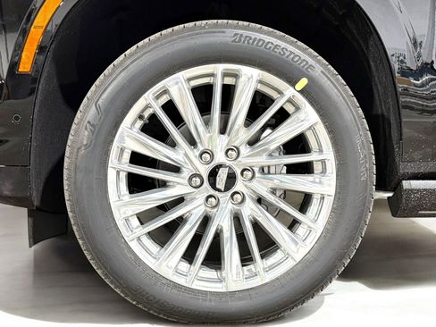 New 2026 Cadillac Escalade Luxury w/ Touring Package image 9