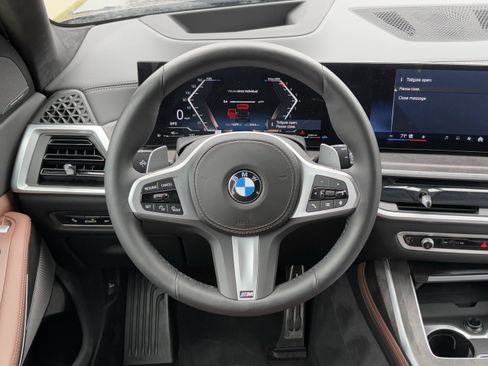 Certified 2025 BMW X7 xDrive40i image 18