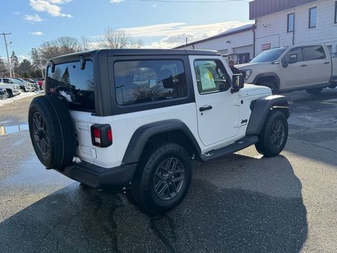 Used 2025 Jeep Wrangler Sport image 8