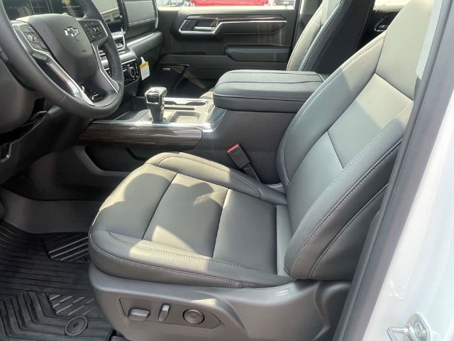 New 2026 Chevrolet Silverado 1500 RST w/ RST All Star Premium Package AWD/4WD image 12