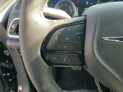 New 2026 Chrysler Pacifica Select w/ S Appearance Package image 28