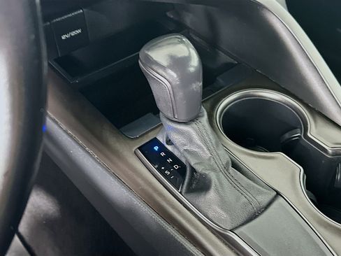 Used 2021 Toyota Camry SE image 23