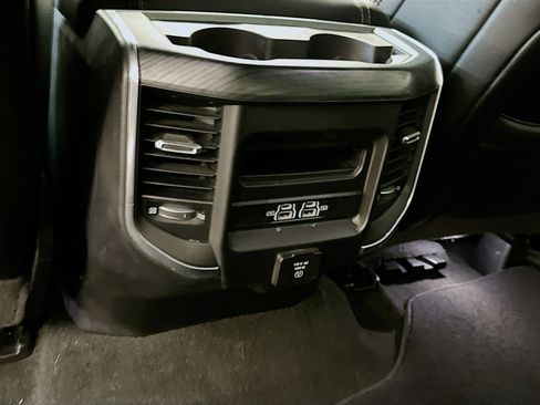 Used 2023 RAM 1500 Laramie image 29
